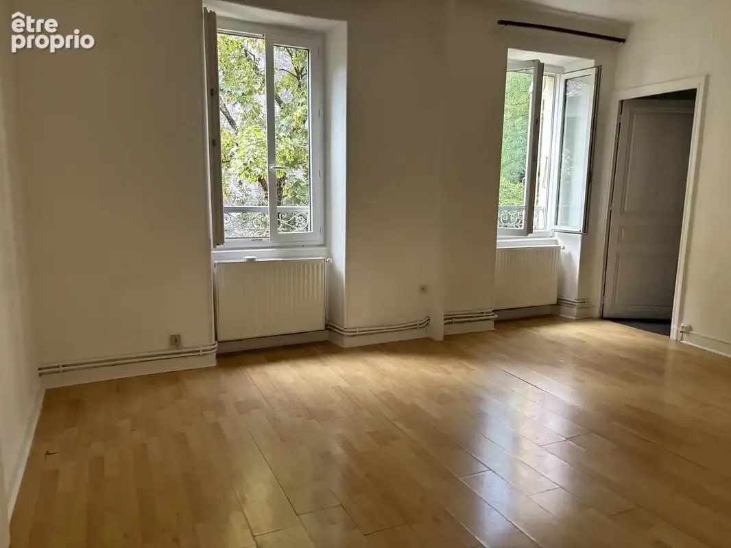 Appartement à VALS-LES-BAINS