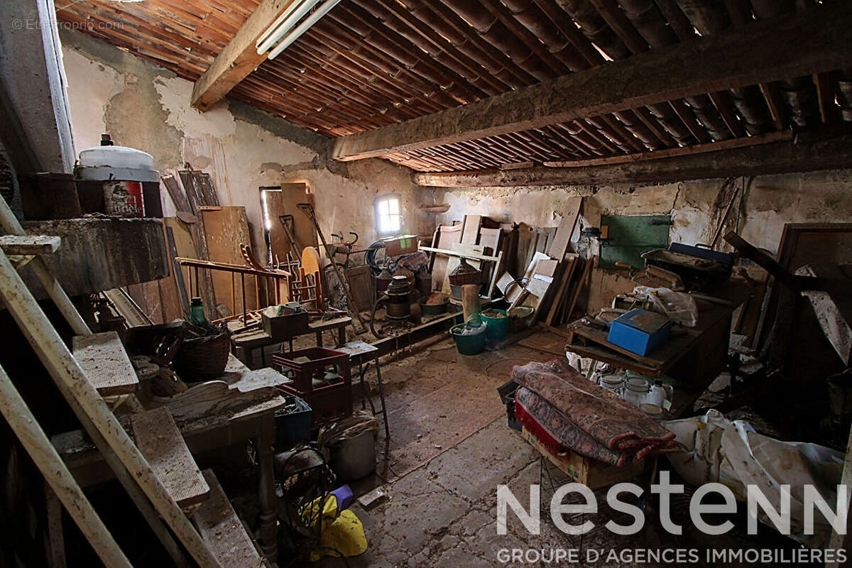 Appartement à LORGUES