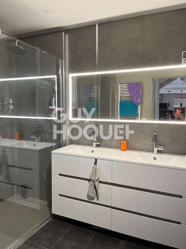 Maison à SAINT-CIRQ-LAPOPIE