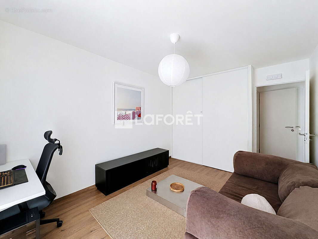 Appartement à L'ARBRESLE