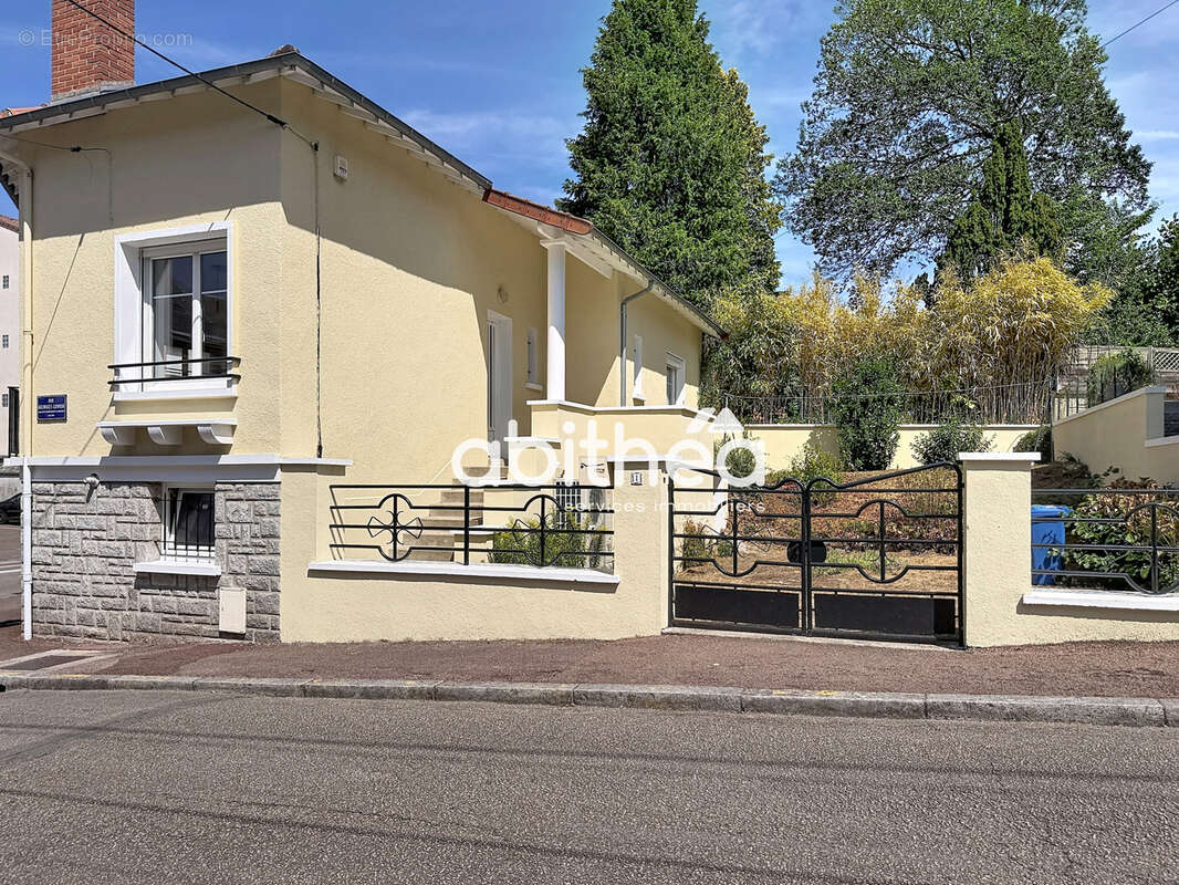 Maison entièrement rénovée Rue Georges Cuvier à Limoges. - photo 3