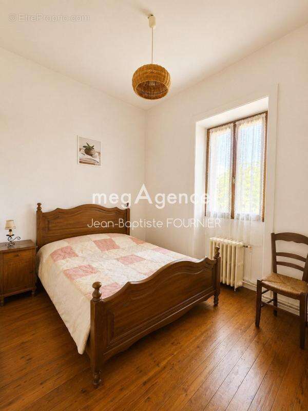 Maison de Maître avec dépendances – Terrain de plus de 4 400 m² - photo 11