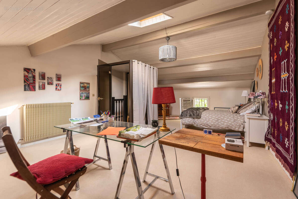 Maison contemporaine de 194 m2 - 5 chambres - proche toutes commodites - photo 19