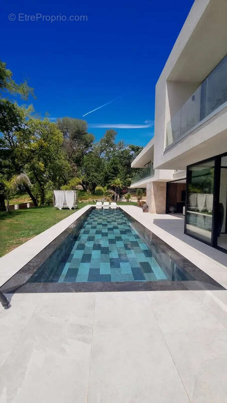 Maison à OPIO