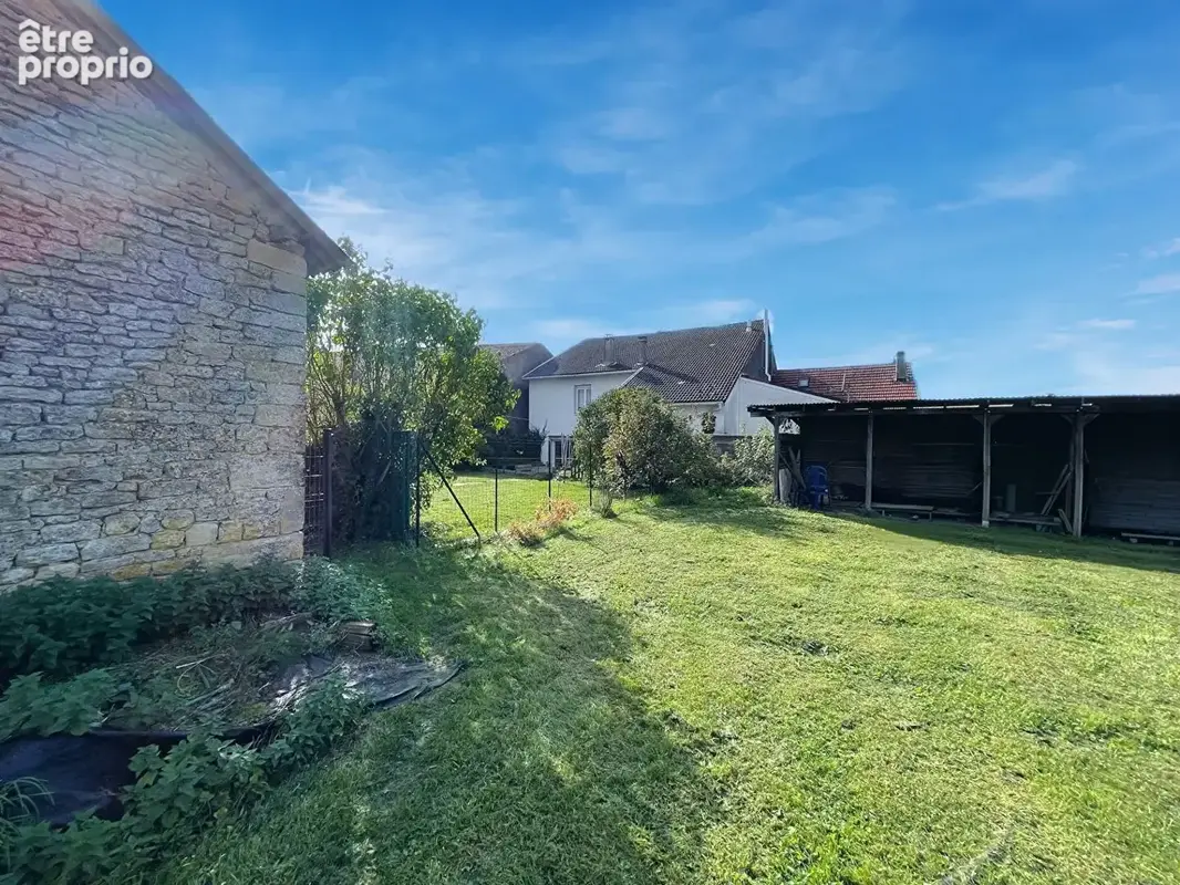 Belle maison familiale avec dépendances sur plus de 31 ares de terrain - photo 16