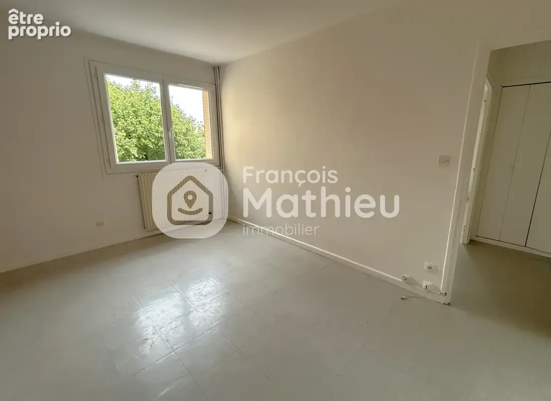 Villars-les-Dombes  - Appartement T2 d'environ 47m2 avec balcon et cave. - photo 8