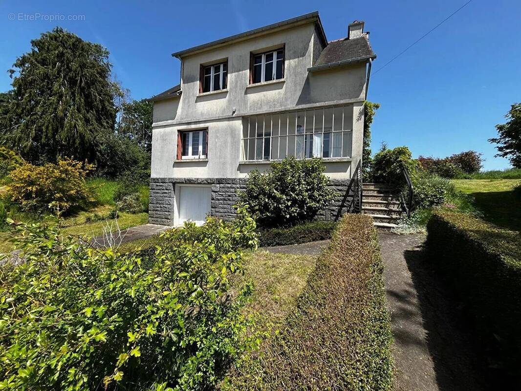 Maison à LE HAUT-CORLAY