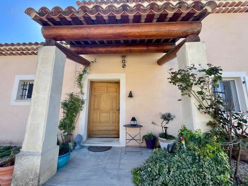 Maison à GARGAS