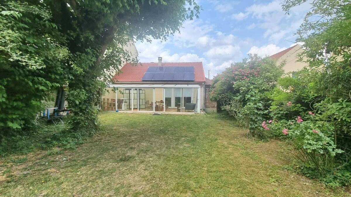 Maison à MONTGERON