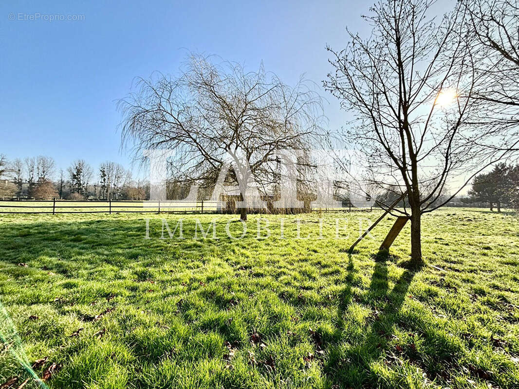 Maison à SAINT-AUBIN-DE-LOCQUENAY