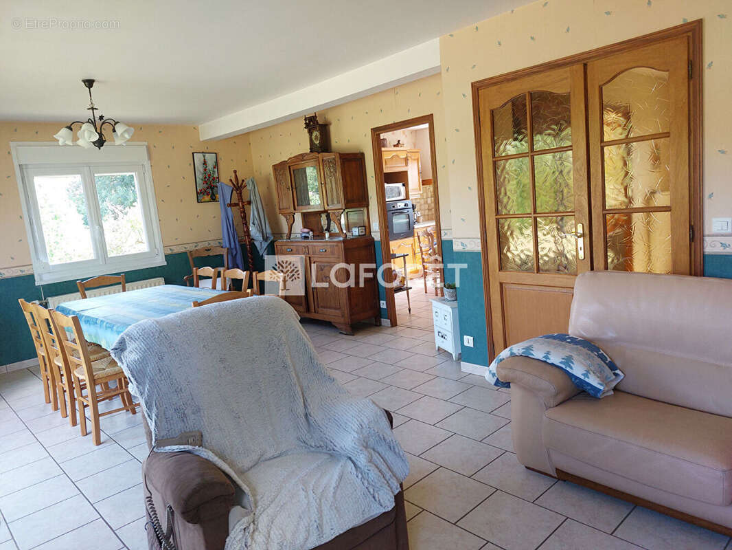 Maison à AUXI-LE-CHATEAU