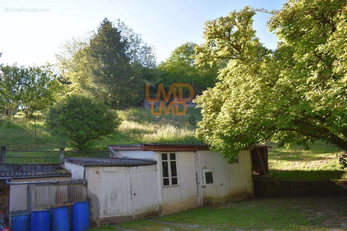 Maison à DECAZEVILLE