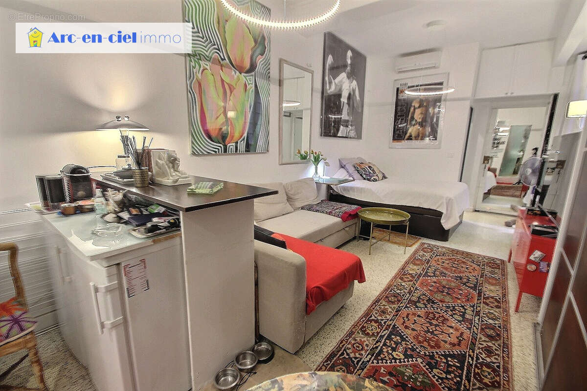 Appartement à PARIS-3E