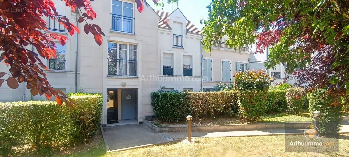 Appartement à LE PLESSIS-PATE