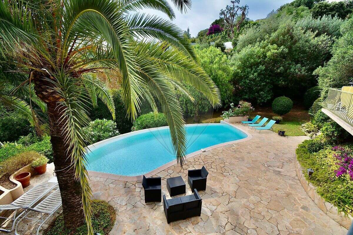 Maison à THEOULE-SUR-MER