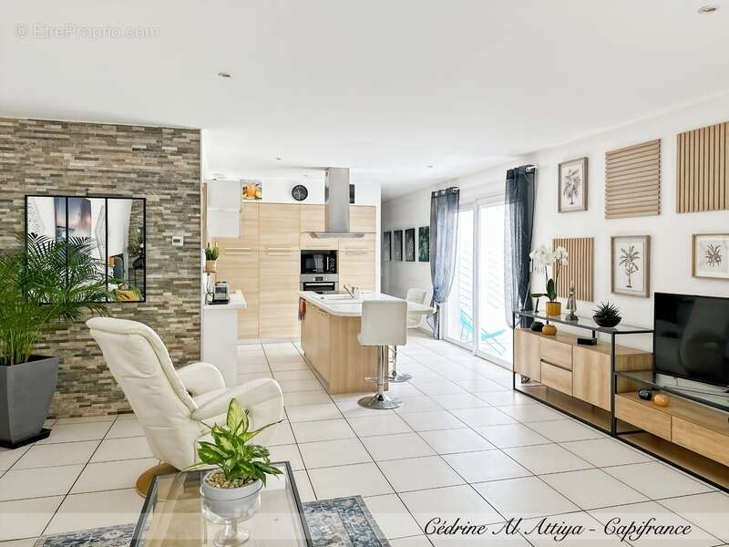 Maison à vendre Périgny, quartier Rompsay, 119m2, plain-pied, garage, jardin, véranda avec jacuzzi - photo 2
