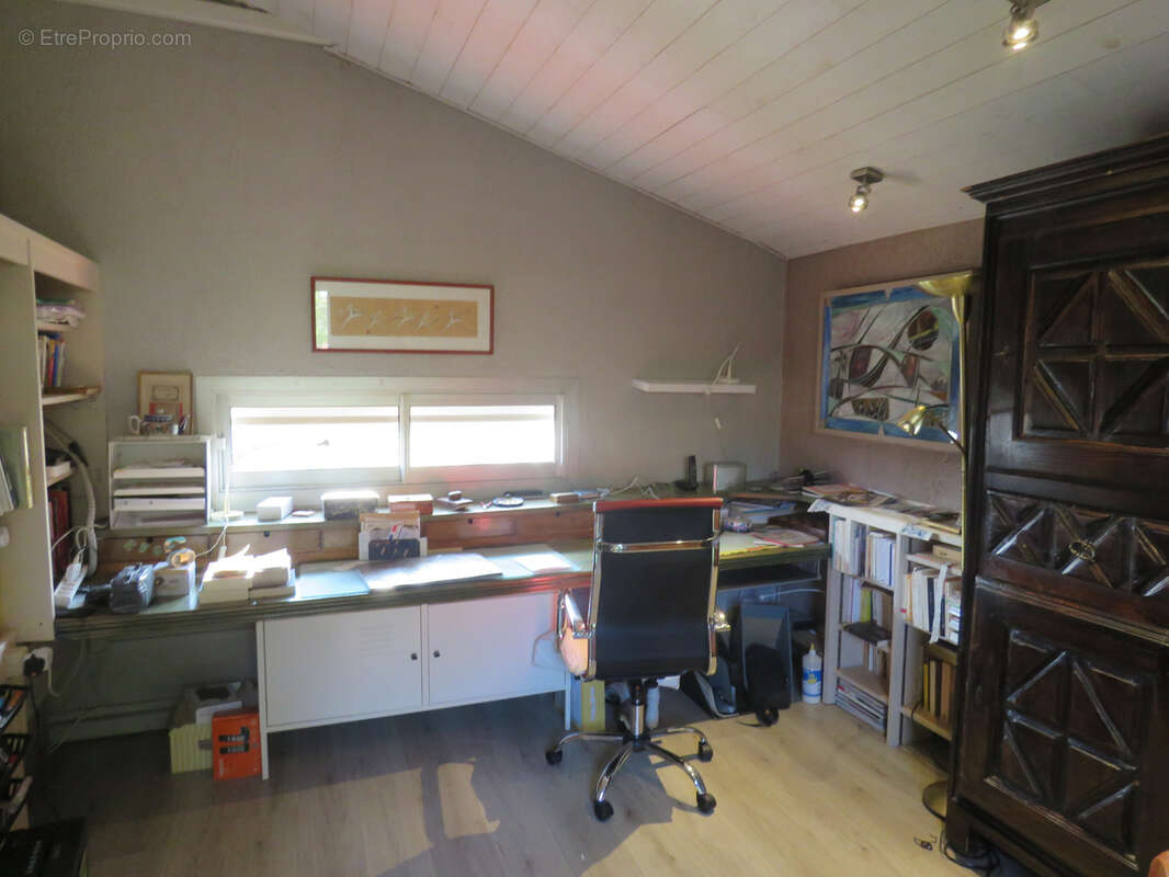 Maison à NOTRE-DAME-DE-SANILHAC