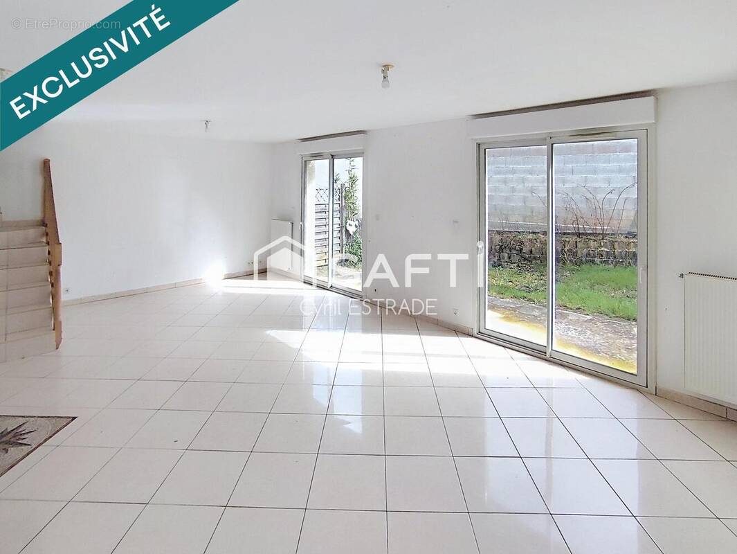 Photo 1 - Maison à SAINT-PAUL-EN-JAREZ