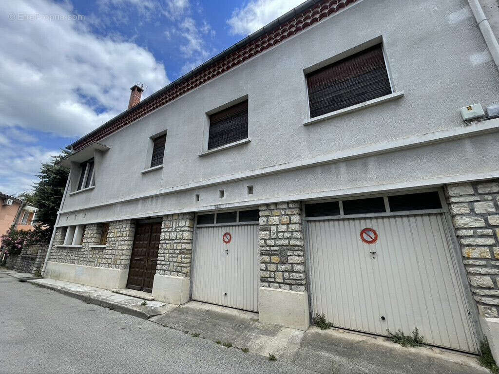 Maison 241 m² à Saint-Ambroix  - photo 3
