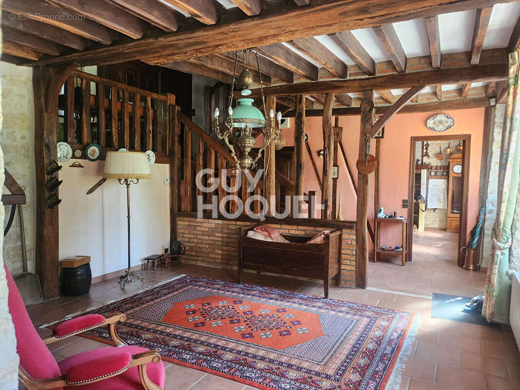 Maison à LONGUEVILLE