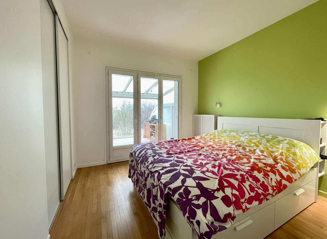 Maison à VERRIERES-LE-BUISSON