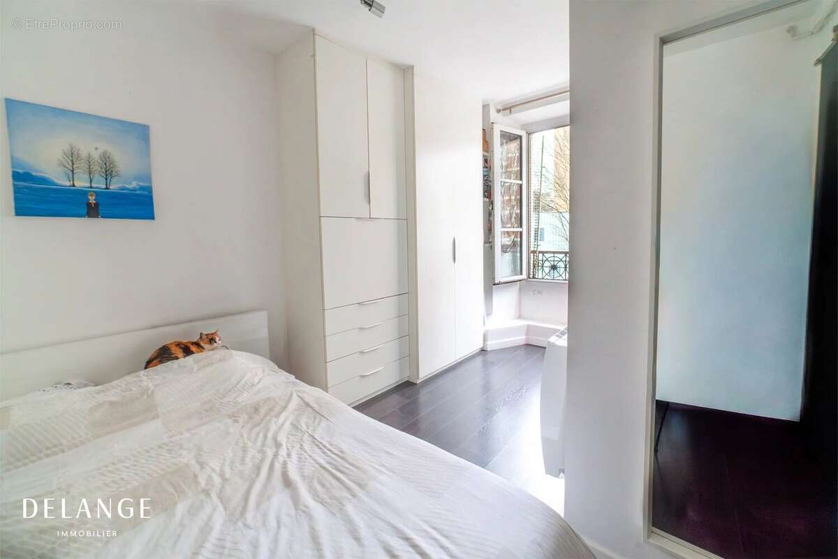 Appartement à PARIS-14E
