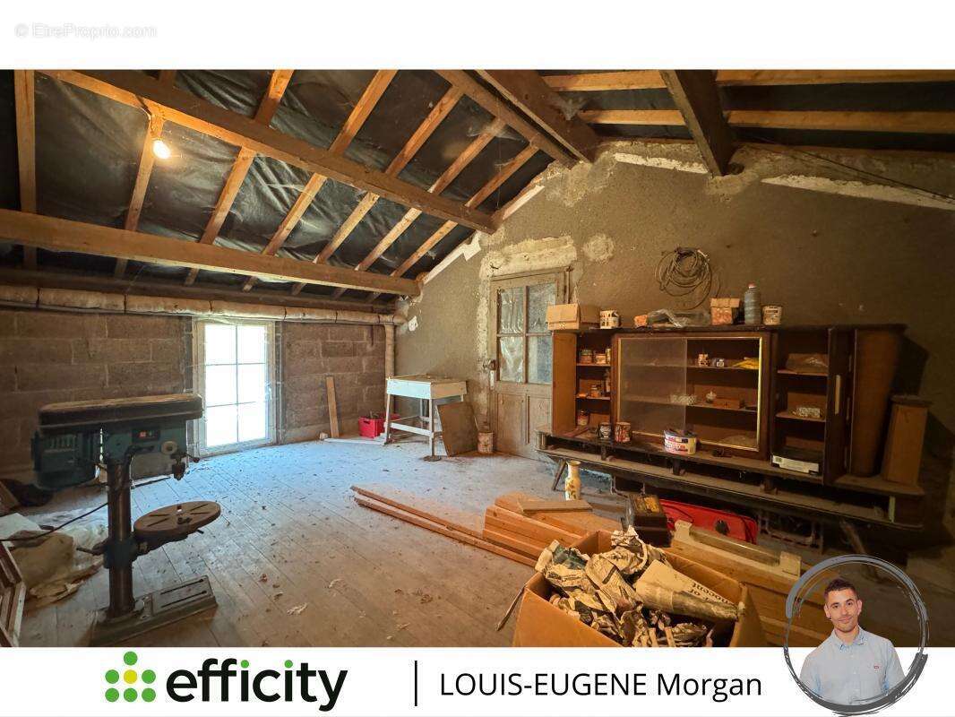 Maison à LA CHAPELLE-BATON