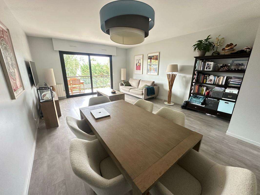 Appartement à SAINT-MAUR-DES-FOSSES