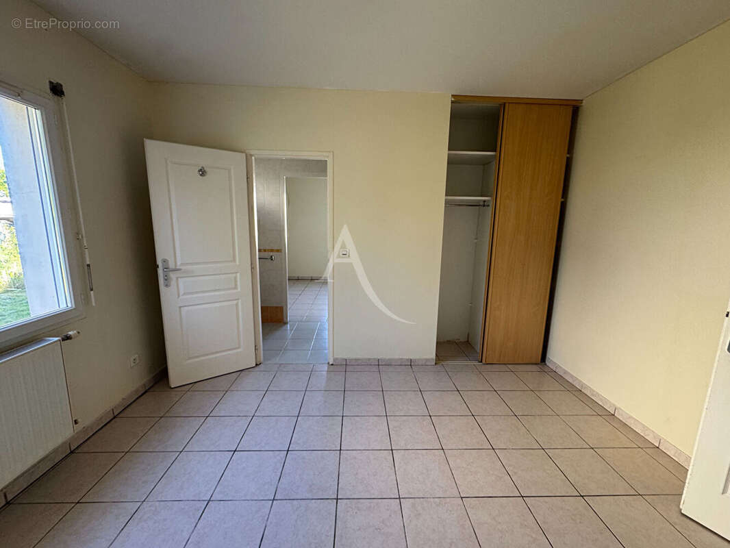 Maison à PUY-L&#039;EVEQUE