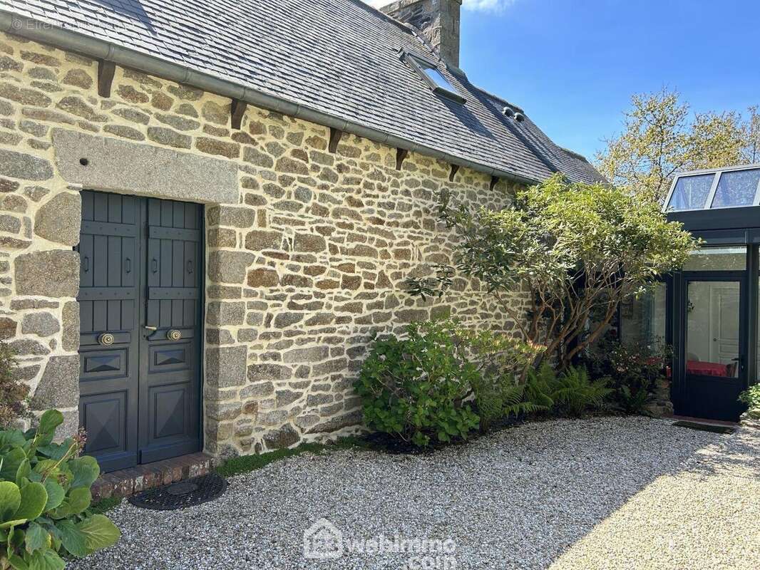 Maison 145 m² à Tredrez-Locquemeau  - photo 6