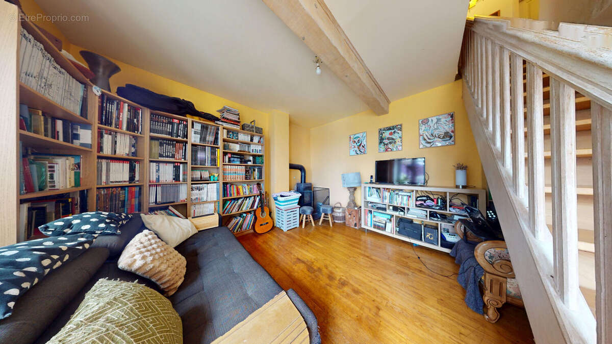Maison à BEVENAIS