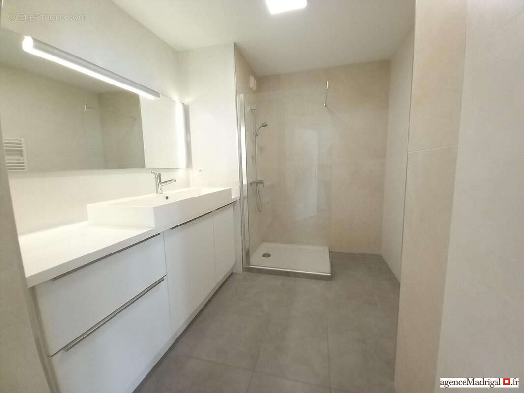 Appartement à VOIRON
