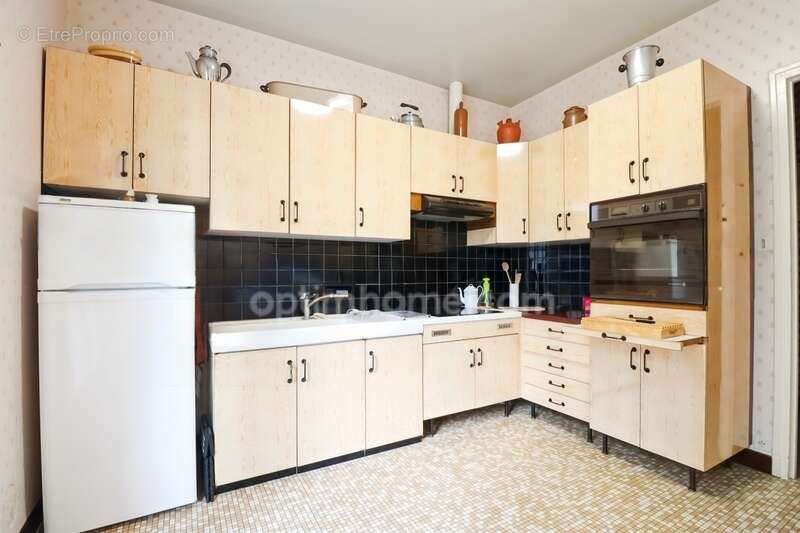 Maison à MAGNAC-LAVAL