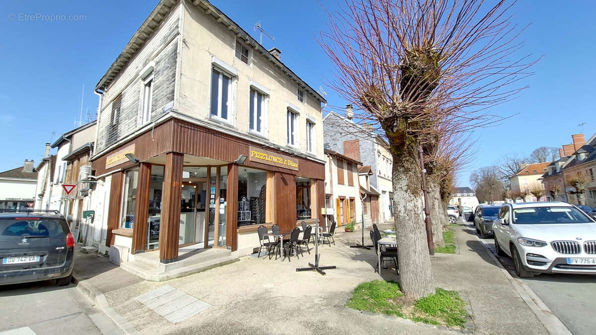 Commerce à ARCIS-SUR-AUBE