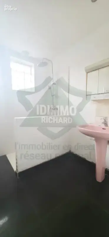 Maison 3 chambres, combles aménageables de 83 m2, sous-sol total et dépendance de 44 m2   Lorcy (45490) - photo 10