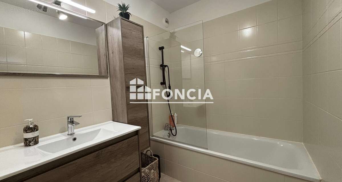 Appartement à HYERES