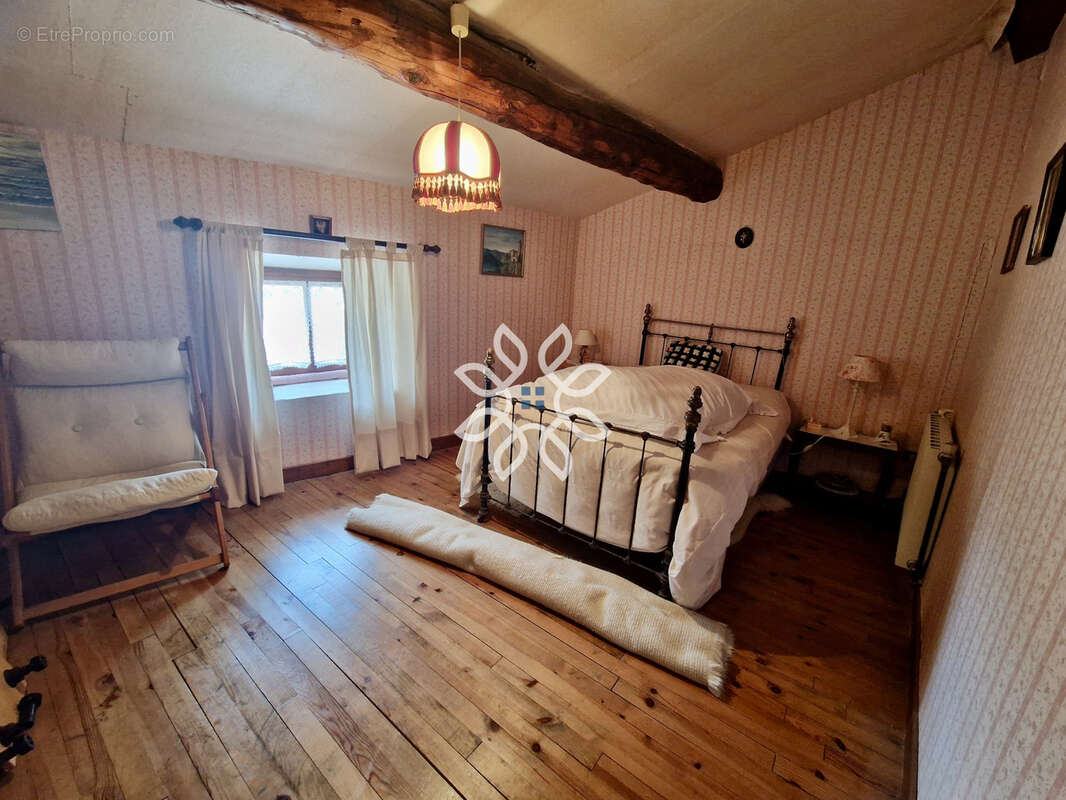Maison de village - 163m2 - photo 12