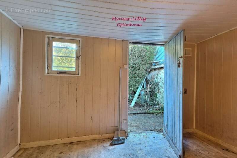 Maison à LA BONNEVILLE-SUR-ITON