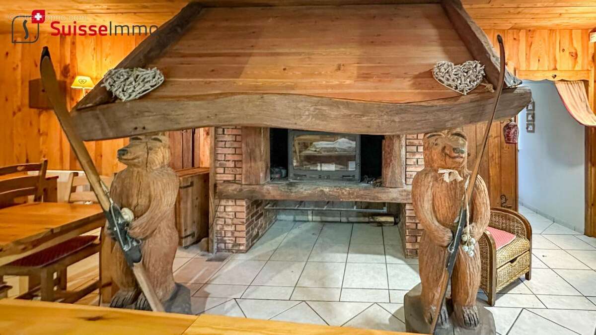 Appartement à LOUGRES