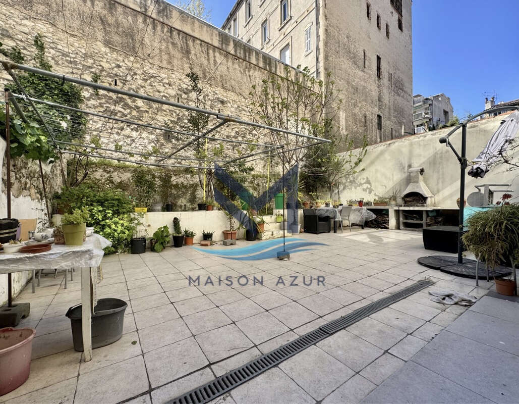 Appartement à MARSEILLE-6E