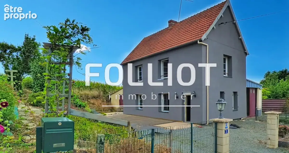 Photo Maison à Saint-Sauveur-Lendelin au prix de 125 000€