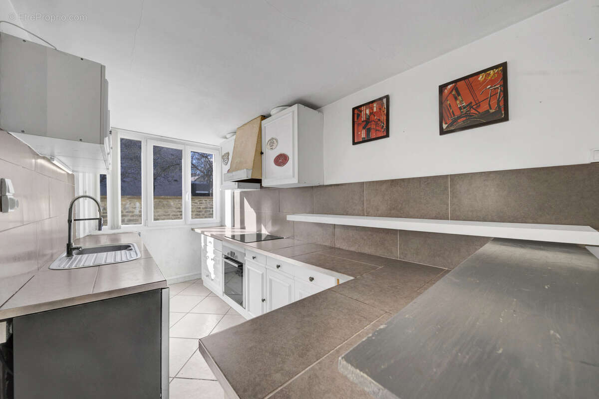 Maison à BEZE