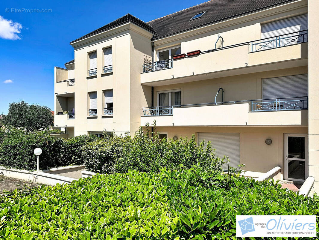 Appartement à VOISINS-LE-BRETONNEUX