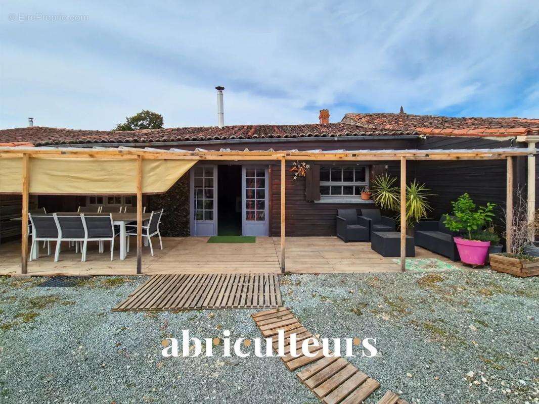 Maison à BRIE-SOUS-MATHA