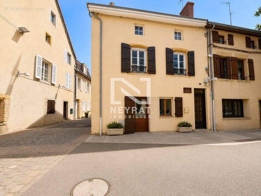Maison à PARAY-LE-MONIAL