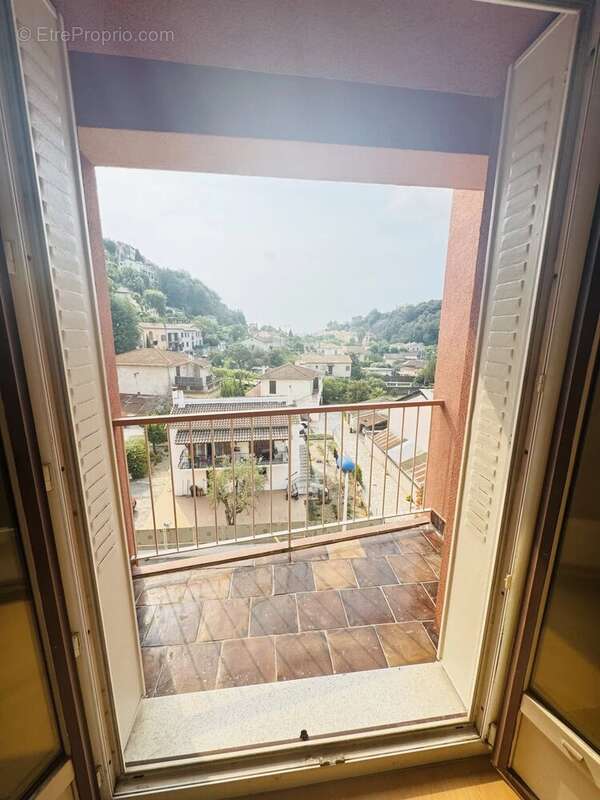 Appartement lumineux de 3 pièces au Haut-de-Cagnes - photo 6