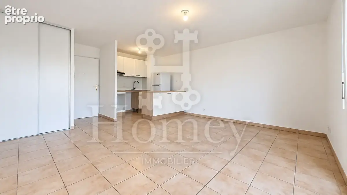 ANNEMASSE - T2 avec Piscine & Balcon - 20min Genève Cornavin - Parking sous-sol - Idéal Frontaliers - EXCLUSIV - photo 5