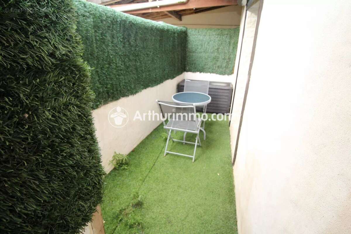 Appartement à SAVIGNY-LE-TEMPLE
