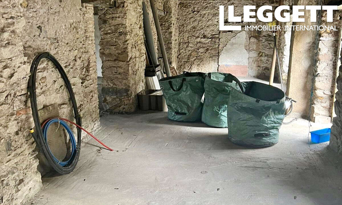 Maison à MOLIERES-SUR-CEZE