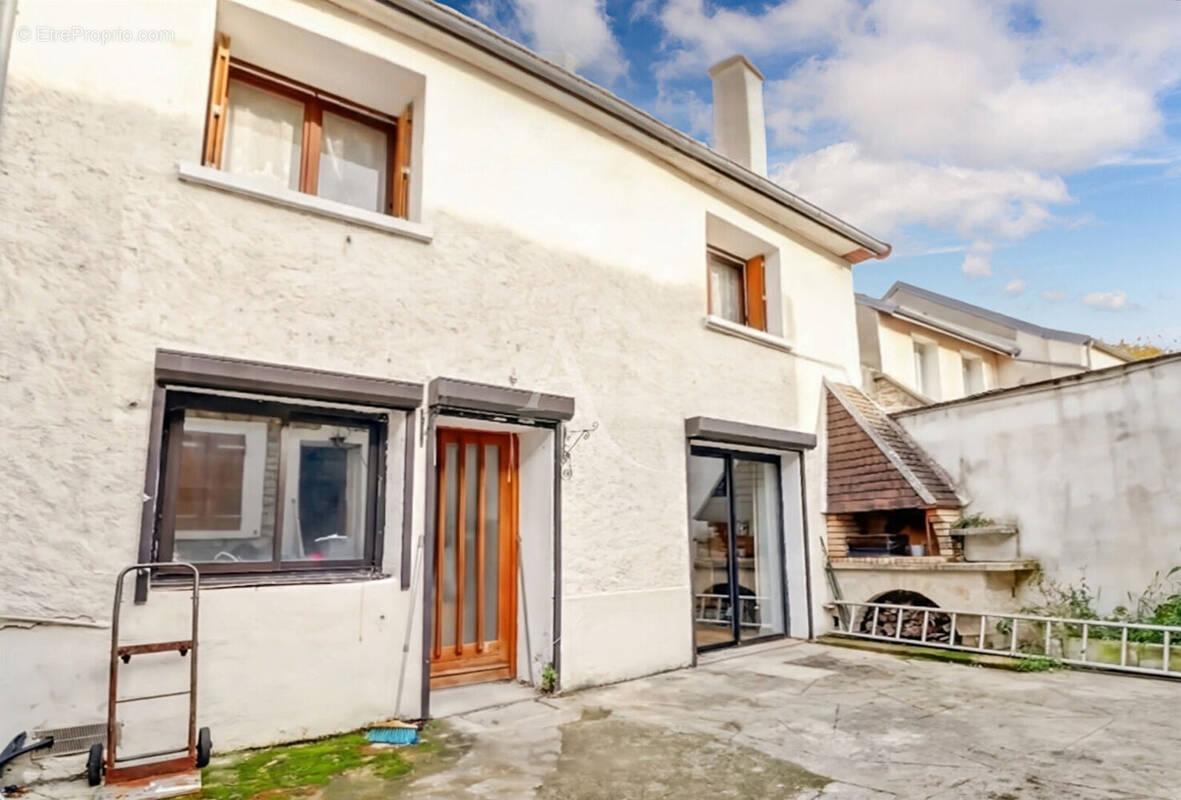 Maison à CERGY